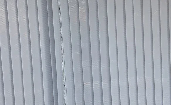 Вертикальные жалюзи на косые окна Вертикальные жалюзи на косые окна