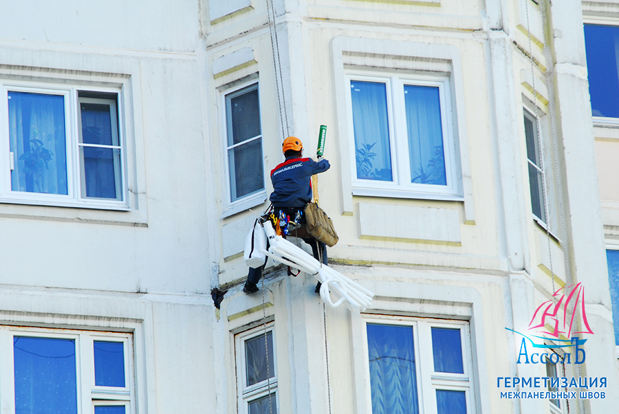 Специфика утепления наружных швов между панелями Специфика утепления наружных швов между панелями